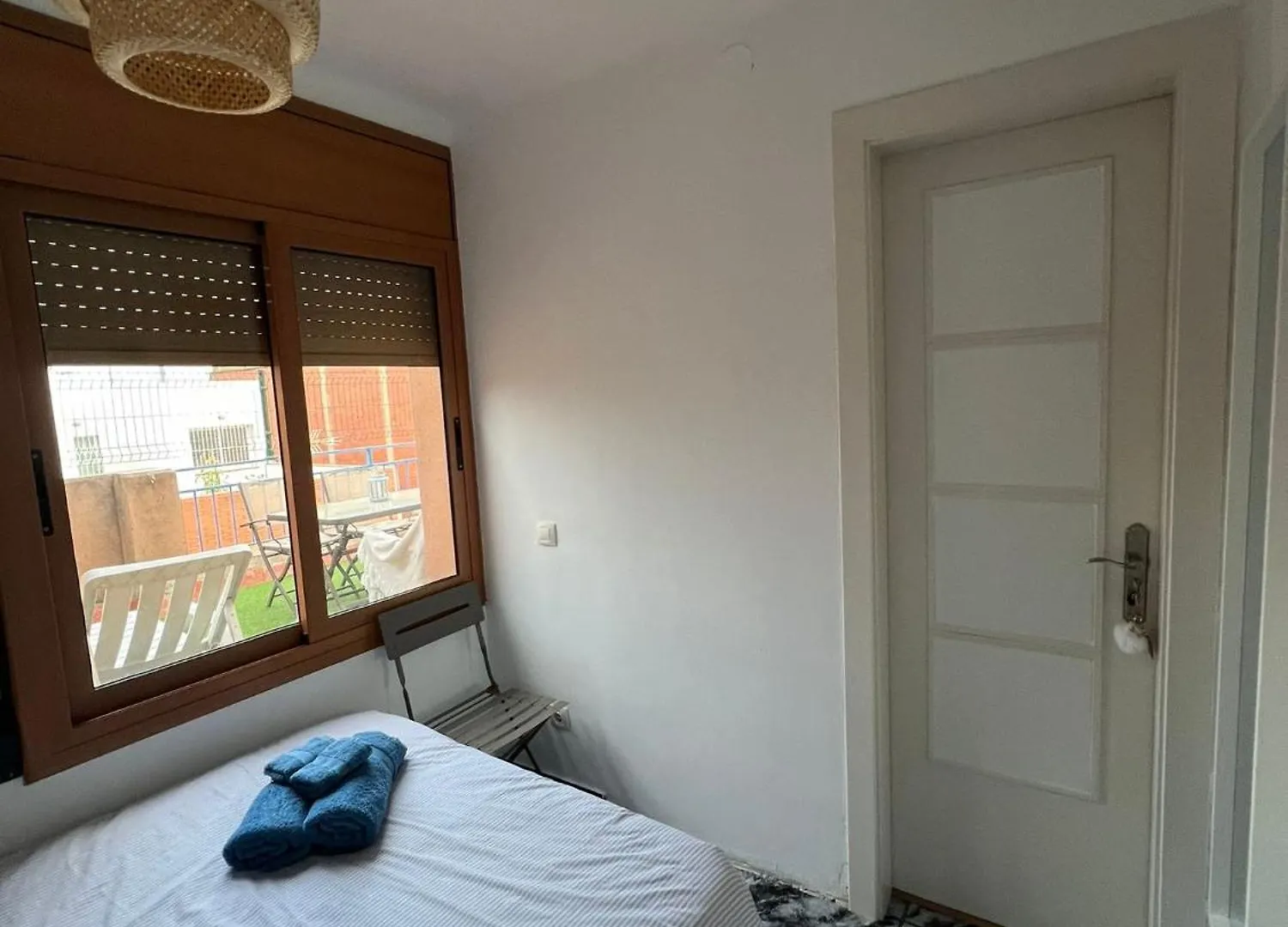 Hostel Private Double Room In A Shared Penthouse With Patios Sant Adria de Besos