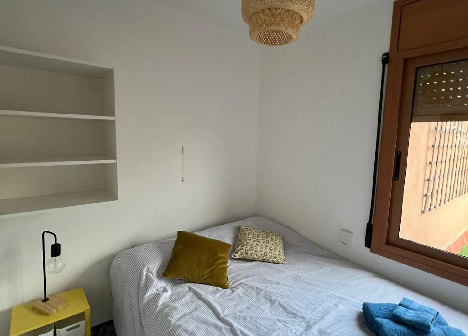 Hostel Private Double Room In A Shared Penthouse With Patios Sant Adria de Besos