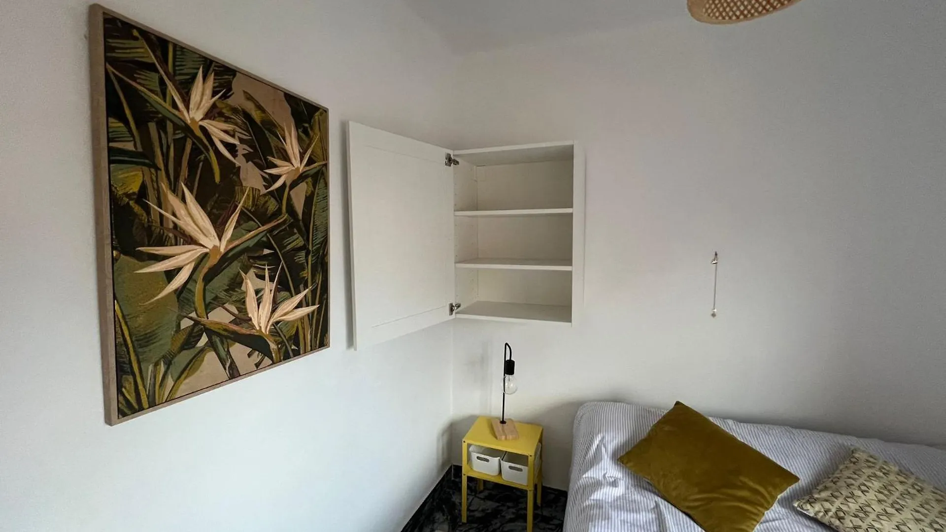 Private Double Room In A Shared Penthouse With Patios Sant Adria de Besos Hostel