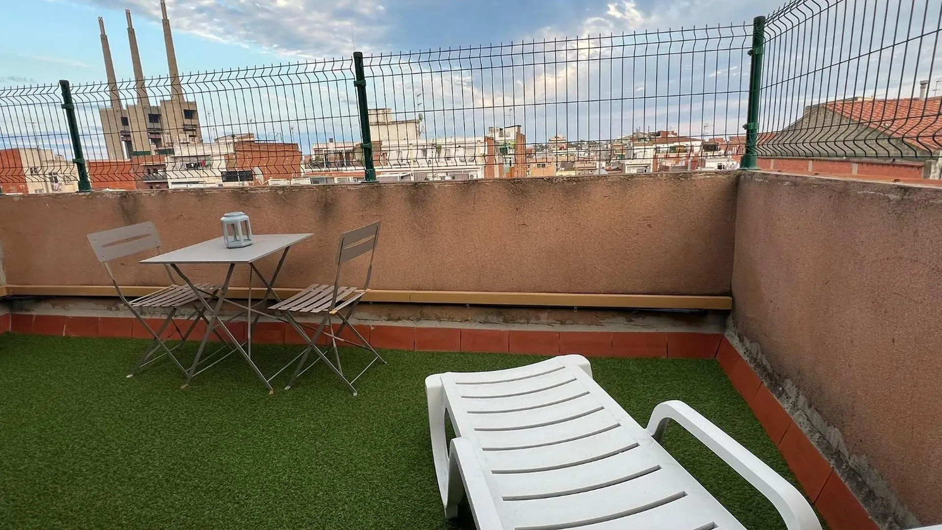 Hostel Private Double Room In A Shared Penthouse With Patios Sant Adria de Besos