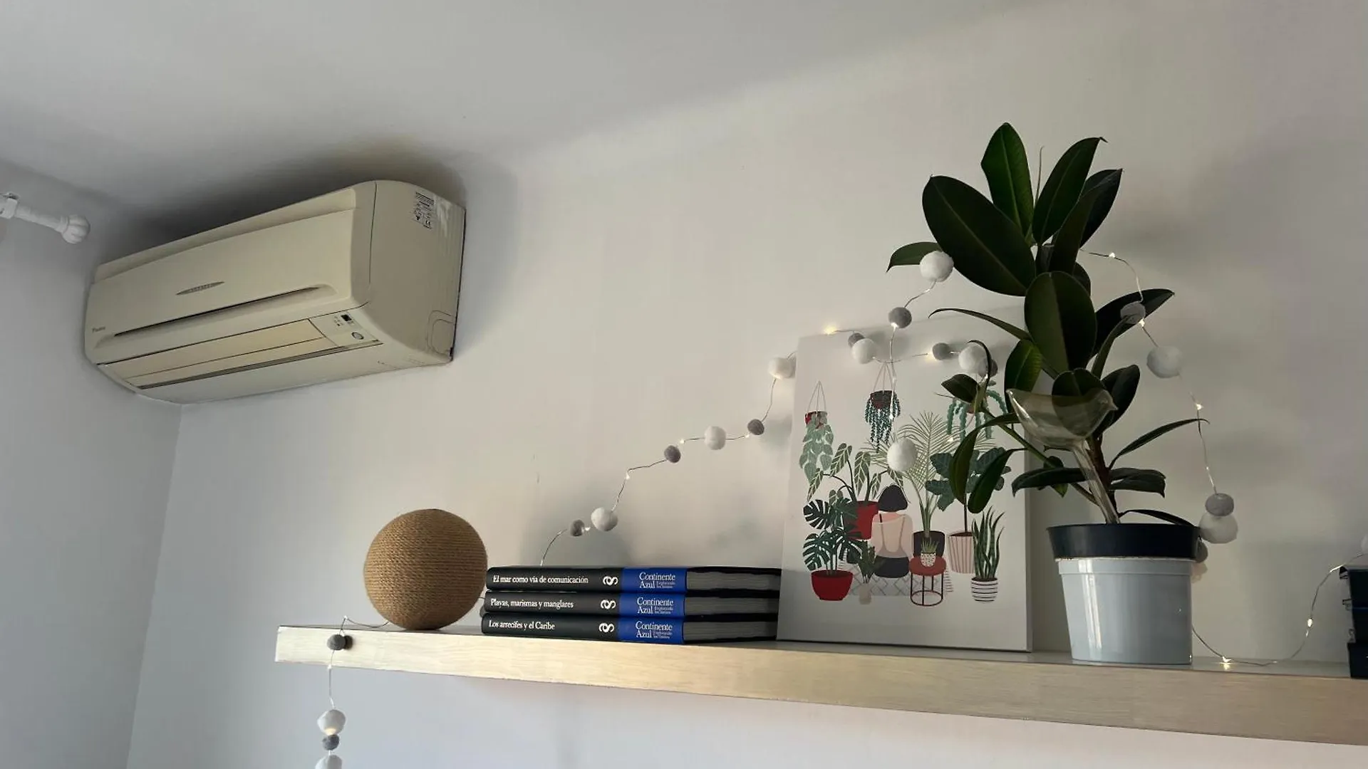 Private Double Room In A Shared Penthouse With Patios Sant Adria de Besos 0*,  İspanya